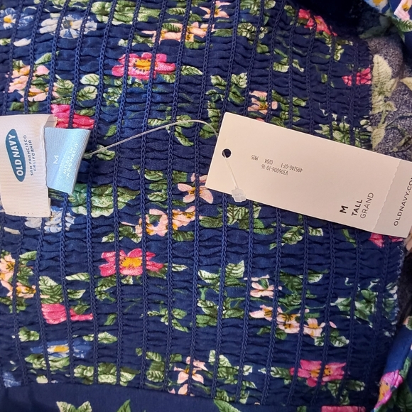 Old Navy Blue Spaghetti Strap Floral V-Neck Summer Dress - Picture 14 of 15